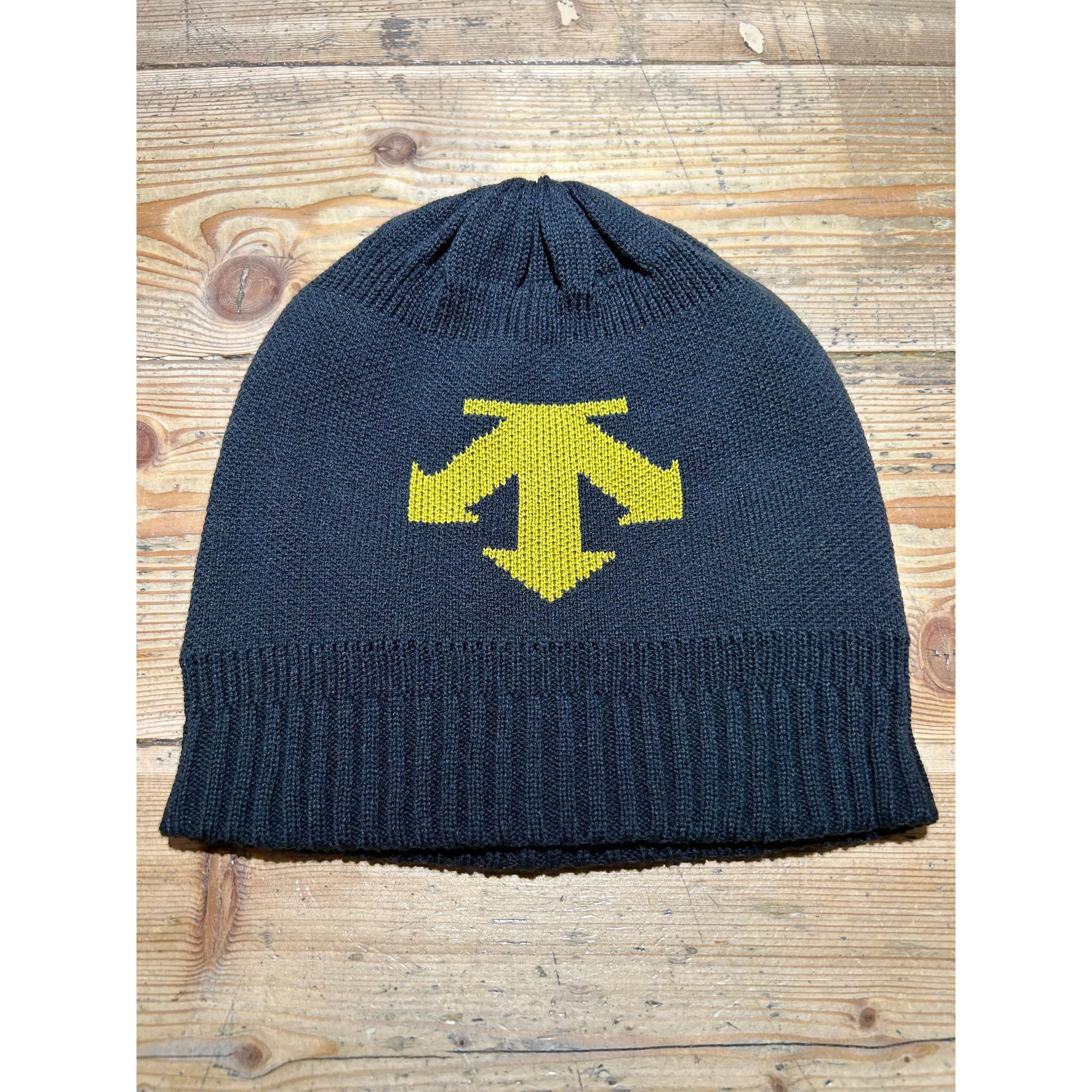 Descente Phil Knit Cap - Image 3