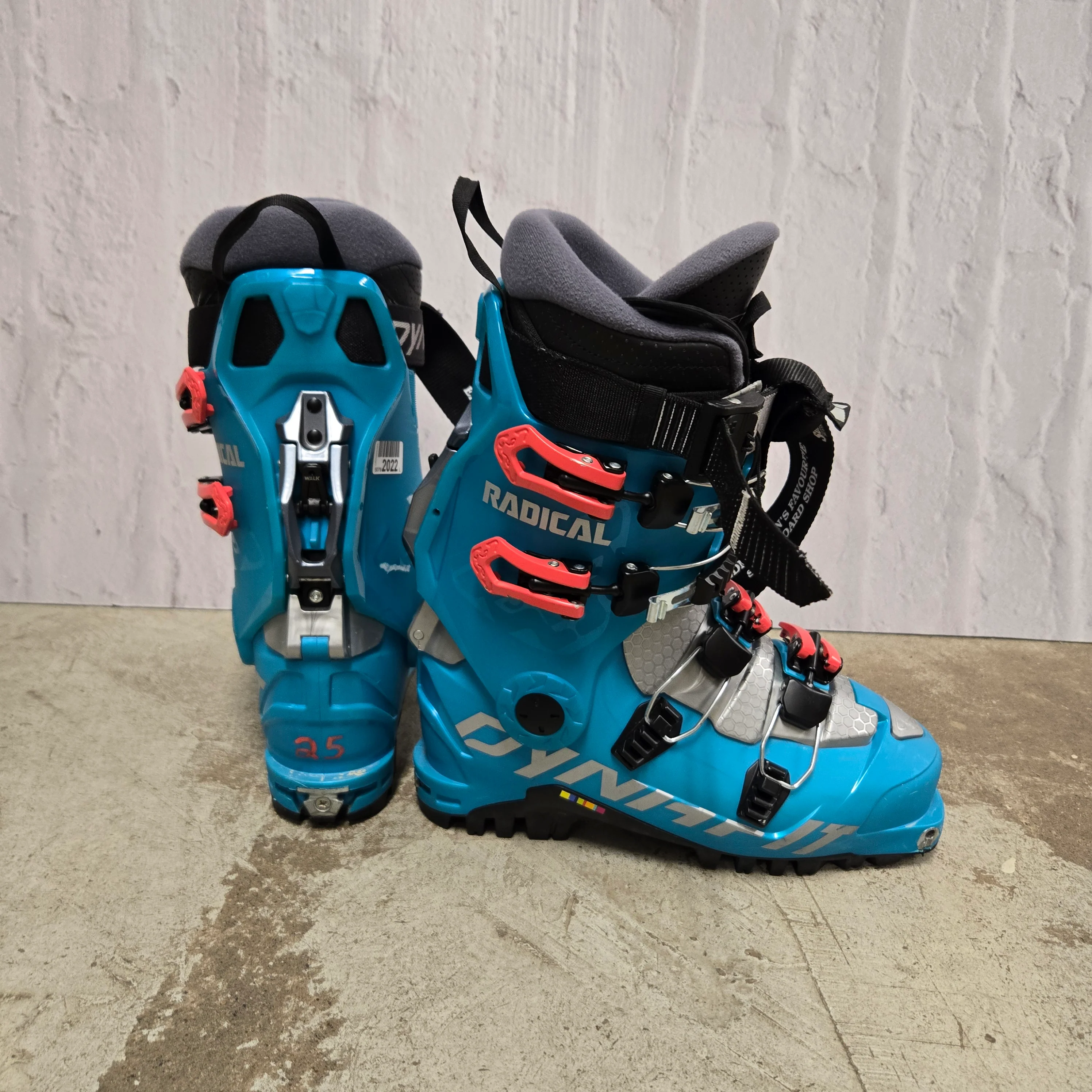 Dynafit Radical W Demo - Image 2