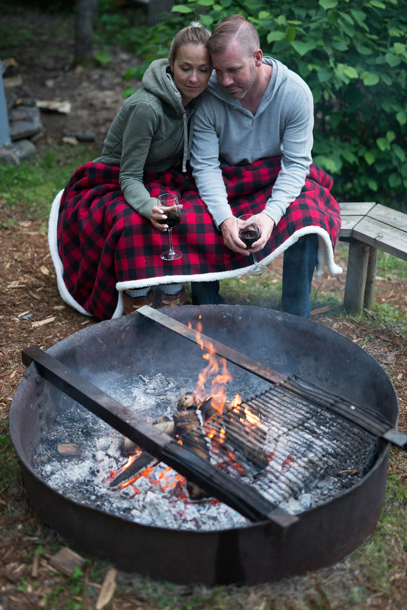 Kuma Lumberjack Sherpa Throw - Image 2